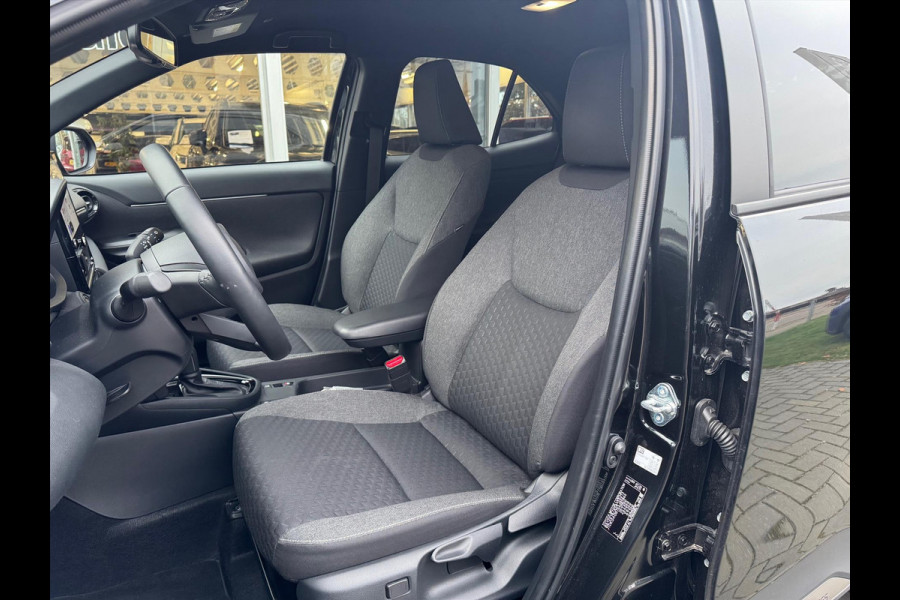 Toyota Yaris Cross 1.5 Hybrid 130pk Dynamic Plus Comfort Pack | Dodehoekherkenning, Parkeersensoren, Stoel + Stuurverwarming