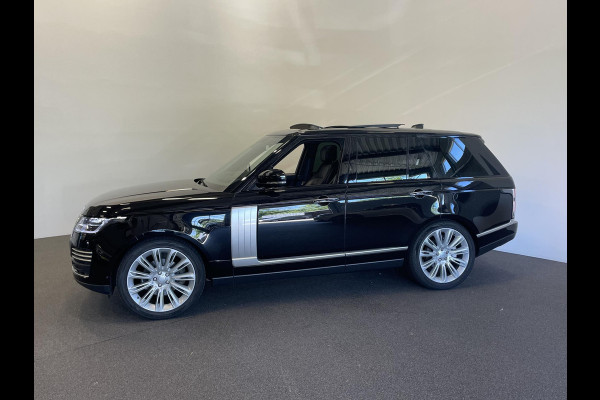 Land Rover Range Rover 3.0 TDV6 Autobiography Trekhaak Panoramadak Navigatie Apple Carplay/Android Auto Adaptive Cruise Control Camera Parkeersensoren Head-up Display Stoelverwarming en verkoeling Stuurverwarming Matrix Ledkoplampen Getinte ramen Luchtvering