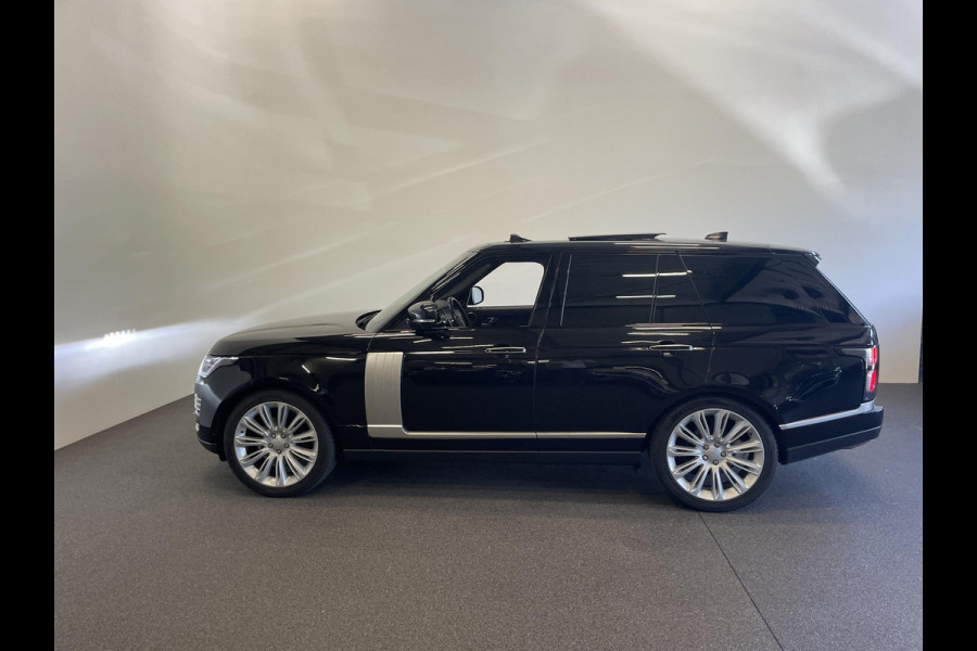 Land Rover Range Rover 3.0 TDV6 Autobiography Trekhaak Panoramadak Navigatie Apple Carplay/Android Auto Adaptive Cruise Control Camera Parkeersensoren Head-up Display Stoelverwarming en verkoeling Stuurverwarming Matrix Ledkoplampen Getinte ramen Luchtvering