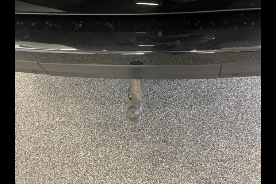 Land Rover Range Rover 3.0 TDV6 Autobiography Trekhaak Panoramadak Navigatie Apple Carplay/Android Auto Adaptive Cruise Control Camera Parkeersensoren Head-up Display Stoelverwarming en verkoeling Stuurverwarming Matrix Ledkoplampen Getinte ramen Luchtvering