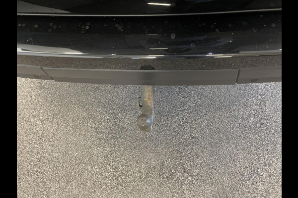 Land Rover Range Rover 3.0 TDV6 Autobiography Trekhaak Panoramadak Navigatie Apple Carplay/Android Auto Adaptive Cruise Control Camera Parkeersensoren Head-up Display Stoelverwarming en verkoeling Stuurverwarming Matrix Ledkoplampen Getinte ramen Luchtvering