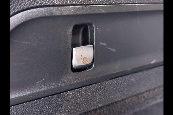 Mercedes-Benz EQC 400 4MATIC Business Solution AMG 80 kWh | SOH 94% | ADAPTIVE CRUISE CONTROL| ELEK. ACHTERKLEP| CAMERA| COMPLETE AUTO|