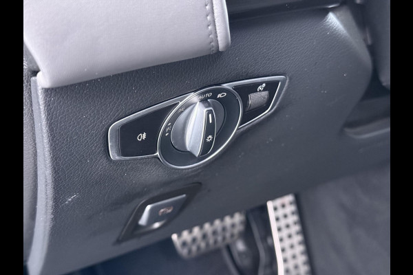 Mercedes-Benz EQC 400 4MATIC Business Solution AMG 80 kWh | SOH 94% | ADAPTIVE CRUISE CONTROL| ELEK. ACHTERKLEP| CAMERA| COMPLETE AUTO|