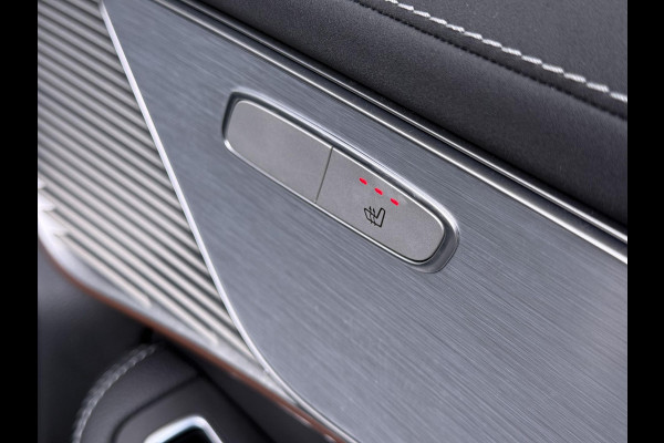 Mercedes-Benz EQC 400 4MATIC Business Solution AMG 80 kWh | SOH 94% | ADAPTIVE CRUISE CONTROL| ELEK. ACHTERKLEP| CAMERA| COMPLETE AUTO|