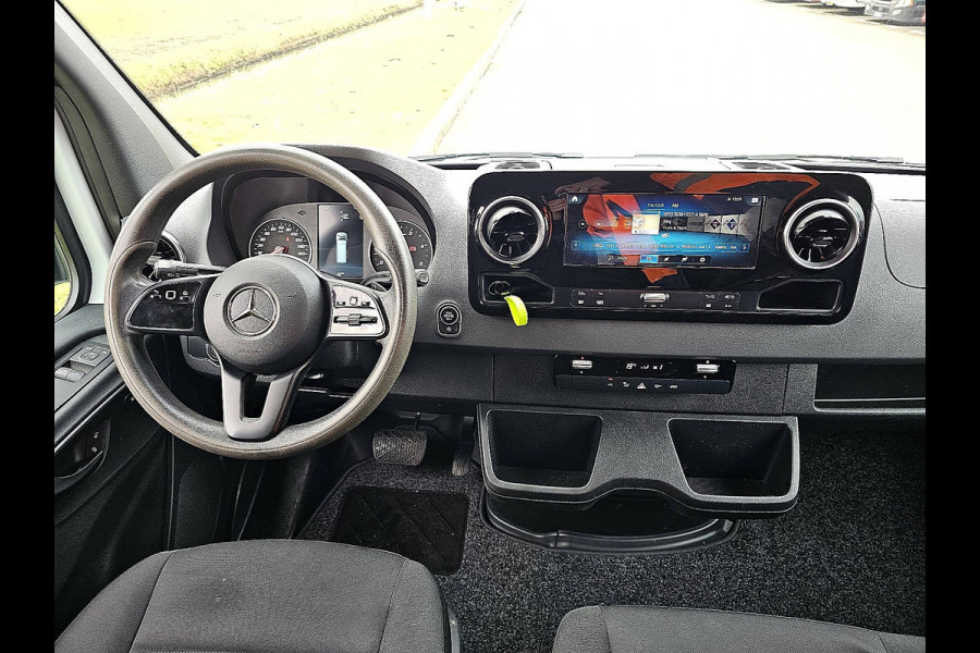 Mercedes-Benz Sprinter 315 L2H2 RWD LED Mbux 10 Navi Camera Airco Automaat 3 Zits Euro6 150 PK!