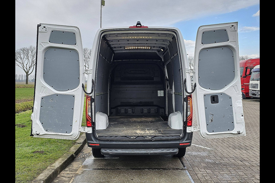 Mercedes-Benz Sprinter 315 L2H2 RWD LED Mbux 10 Navi Camera Airco Automaat 3 Zits Euro6 150 PK!