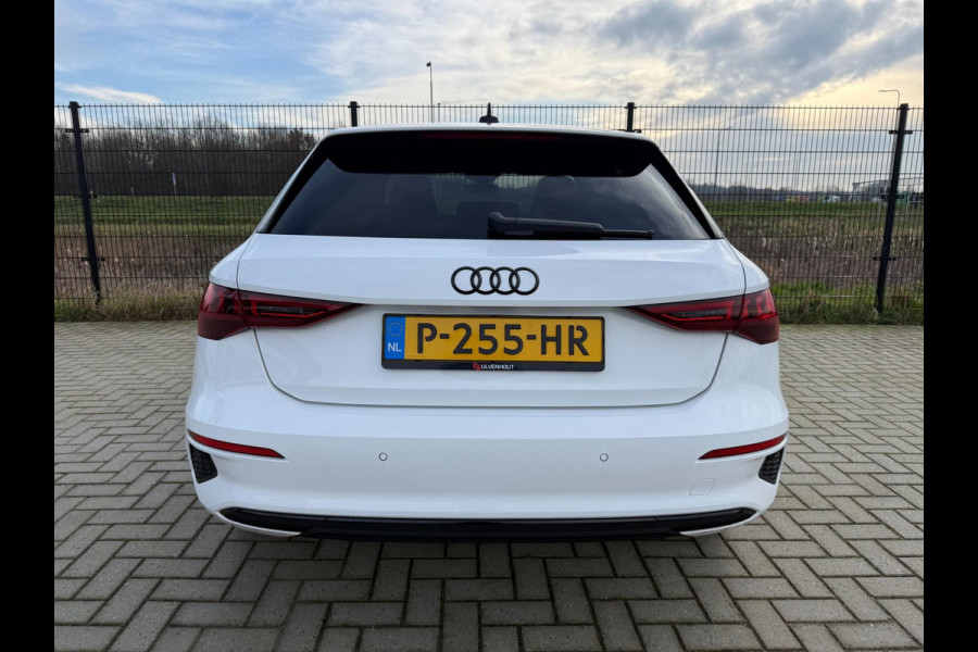 Audi A3 Sportback 35 TFSI Advanced edition | Black edition | Sportstoelen | PDC | Carplay