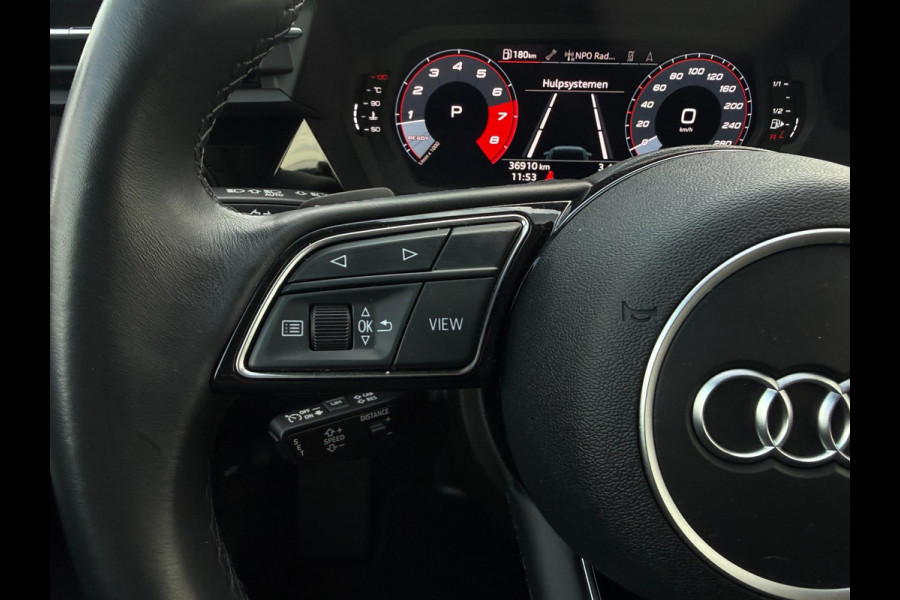 Audi A3 Sportback 35 TFSI Advanced edition | Black edition | Sportstoelen | PDC | Carplay