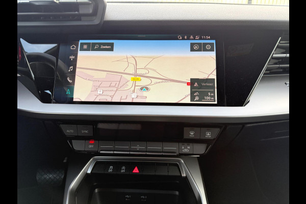 Audi A3 Sportback 35 TFSI Advanced edition | Black edition | Sportstoelen | PDC | Carplay