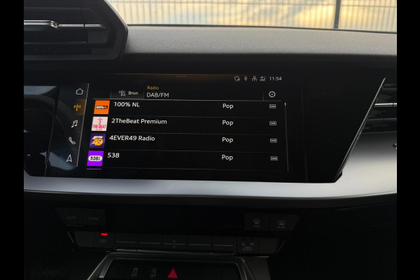 Audi A3 Sportback 35 TFSI Advanced edition | Black edition | Sportstoelen | PDC | Carplay