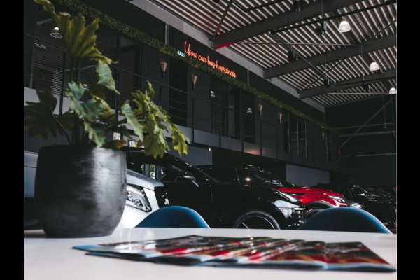 BMW X5 xDrive50e High Executive M Sport Pakket Automaat / Driving Assistant Professional / Stoelventilatie / Panoramadak / Trekhaak / Luchtvering / Iconic Glow / Gesture Control / Harman Kardon / Innovation Pakket / Craftedclarity / Stoelverwarmin voor+achter