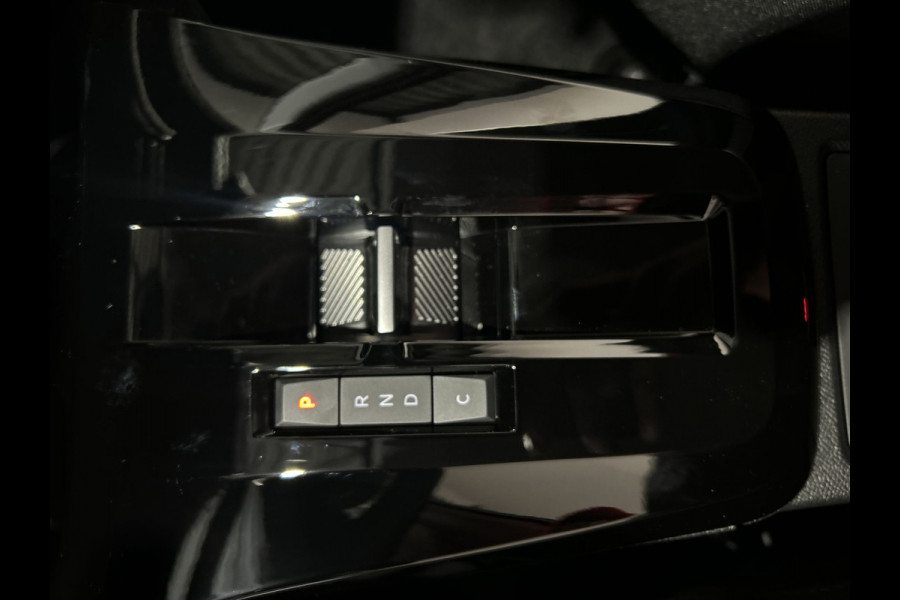 Citroën Ë-C3 Aircross Plus 113pk Comfort Range 44 kWh 11 kw lader | Apple Carplay | Parkeercamera | Zwart dak!