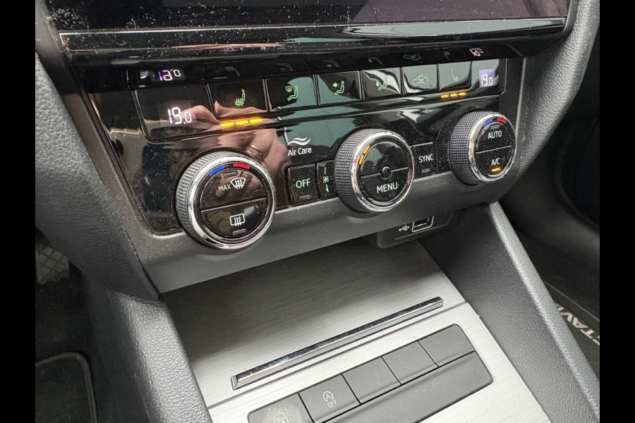 Škoda Octavia Combi 1.0 TSi 115pk Business Edition LEDER/NAVI/CARPLAY/CRUISE/PDC/WINTERPACK