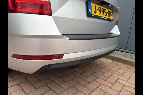 Škoda Octavia Combi 1.0 TSi 115pk Business Edition LEDER/NAVI/CARPLAY/CRUISE/PDC/WINTERPACK