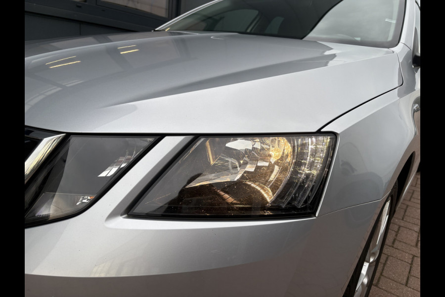 Škoda Octavia Combi 1.0 TSi 115pk Business Edition LEDER/NAVI/CARPLAY/CRUISE/PDC/WINTERPACK