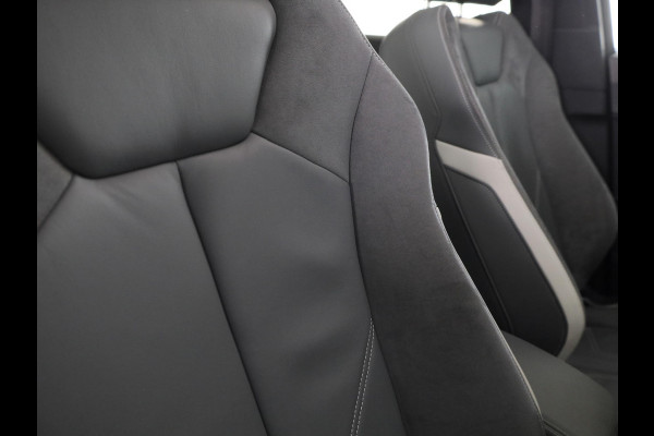 Audi Q3 Sportback 45 TFSI quattro edition one 230pk | Navigatie | Parkeercamera | B&O Audio | Panoramadak | Lederen bekleding