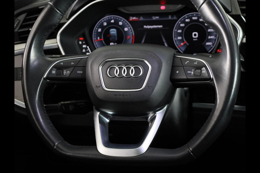 Audi Q3 Sportback 45 TFSI quattro edition one 230pk | Navigatie | Parkeercamera | B&O Audio | Panoramadak | Lederen bekleding