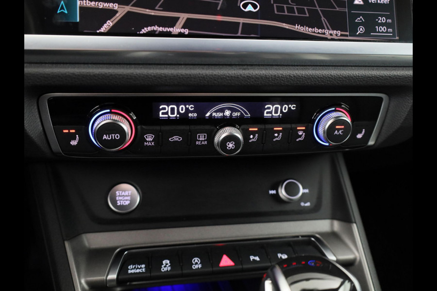 Audi Q3 Sportback 45 TFSI quattro edition one 230pk | Navigatie | Parkeercamera | B&O Audio | Panoramadak | Lederen bekleding