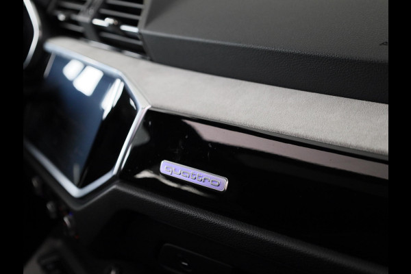 Audi Q3 Sportback 45 TFSI quattro edition one 230pk | Navigatie | Parkeercamera | B&O Audio | Panoramadak | Lederen bekleding