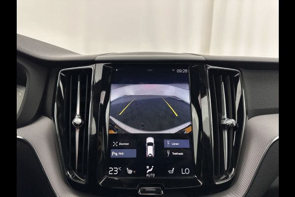 Volvo XC60 2.0 B5 Business Pro R-Design (INCL.BTW) Aut. *PANO | LUXURY-LEATHER | FULL-LEATHER | MEMORY-PACK | HEATED-SPORTSEATS | CAMERA | NAVI-FULLMAP | SHIFT-PADDLES | PRIVACY-GLASS | AIR-SUSPENSION | ECC | PDC | CRUISE | 19''ALU