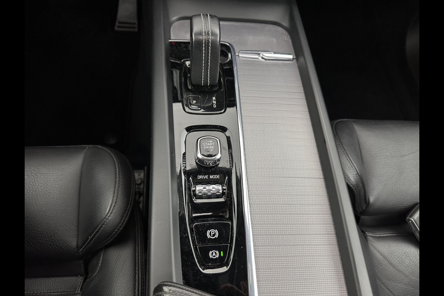 Volvo XC60 2.0 B5 Business Pro R-Design (INCL.BTW) Aut. *PANO | LUXURY-LEATHER | FULL-LEATHER | MEMORY-PACK | HEATED-SPORTSEATS | CAMERA | NAVI-FULLMAP | SHIFT-PADDLES | PRIVACY-GLASS | AIR-SUSPENSION | ECC | PDC | CRUISE | 19''ALU