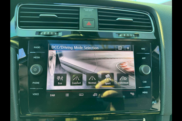 Volkswagen Golf 2.0 TSI GTI Performance Pano Virtual 245 PK ACC Camera standkachel trekhaak