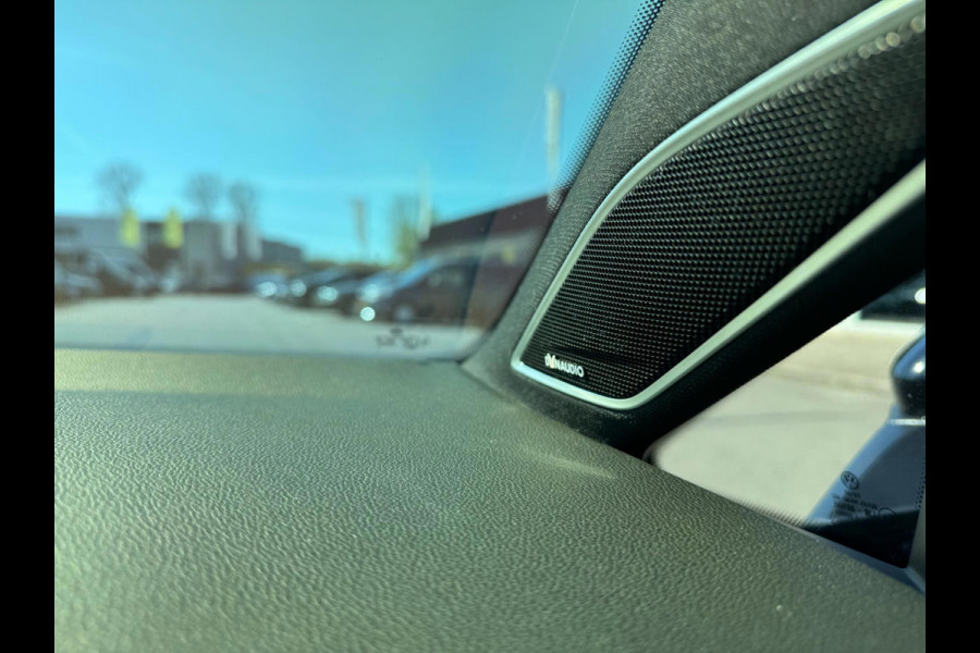 Volkswagen Golf 2.0 TSI GTI Performance Pano Virtual 245 PK ACC Camera standkachel trekhaak