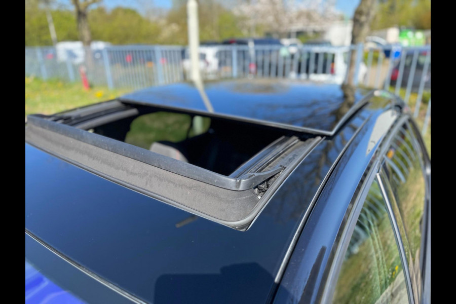 Volkswagen Golf 2.0 TSI GTI Performance Pano Virtual 245 PK ACC Camera standkachel trekhaak