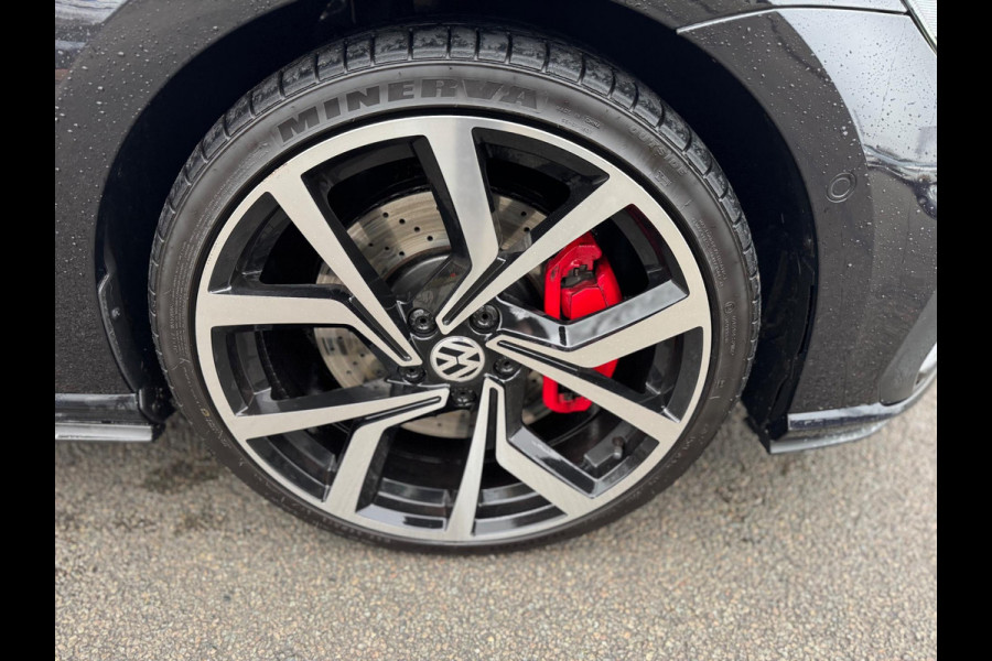 Volkswagen Golf 2.0 TSI GTI Performance Pano Virtual 245 PK ACC Camera standkachel trekhaak