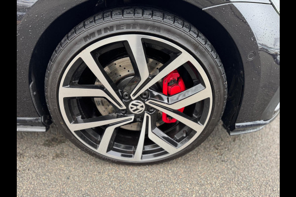 Volkswagen Golf 2.0 TSI GTI Performance Pano Virtual 245 PK ACC Camera standkachel trekhaak