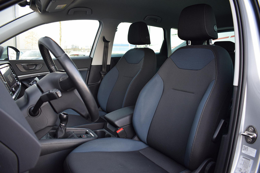 Seat Ateca 1.0 EcoTSI Style Business Intense | Trekhaak | Apple CarPlay | Camera | Climate