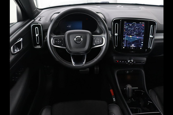 Volvo XC40 Recharge P8 AWD R Design | Trekhaak | Leder/Alcantara | Stoel & stuurverwarming | Keyless | Navigatie | Adaptive cruise | Carplay | Full LED