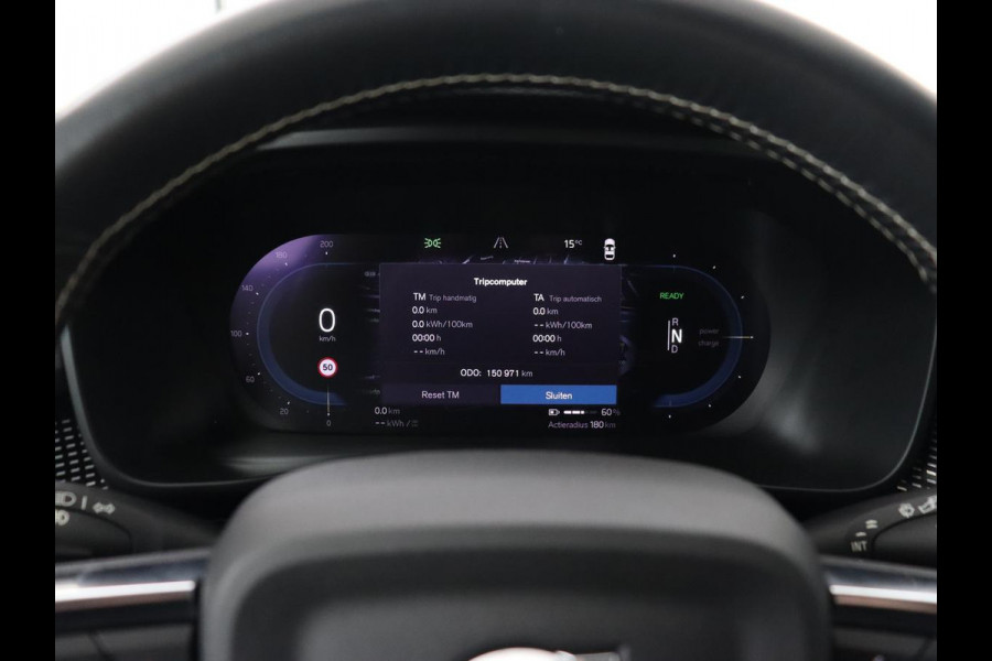 Volvo XC40 Recharge P8 AWD R Design | Trekhaak | Leder/Alcantara | Stoel & stuurverwarming | Keyless | Navigatie | Adaptive cruise | Carplay | Full LED