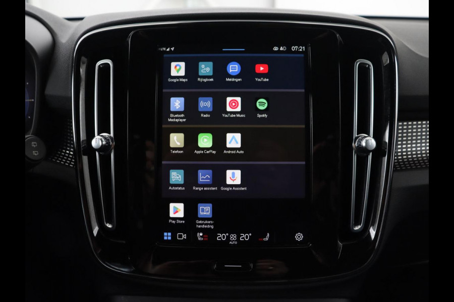Volvo XC40 Recharge P8 AWD R Design | Trekhaak | Leder/Alcantara | Stoel & stuurverwarming | Keyless | Navigatie | Adaptive cruise | Carplay | Full LED