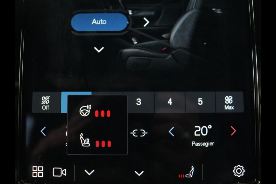 Volvo XC40 Recharge P8 AWD R Design | Trekhaak | Leder/Alcantara | Stoel & stuurverwarming | Keyless | Navigatie | Adaptive cruise | Carplay | Full LED
