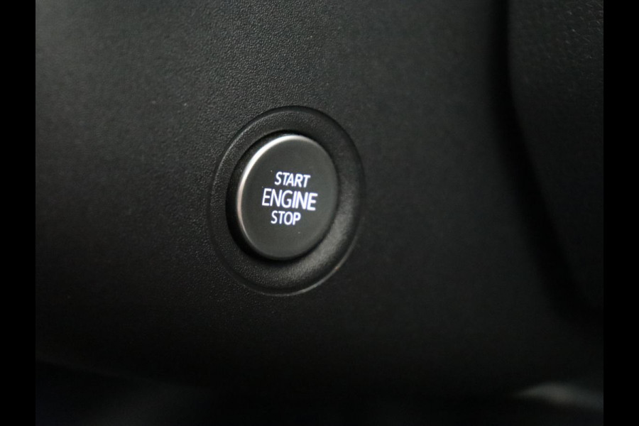 Volkswagen ID.3 First Plus 58 kWh | Stoel & stuurverwarming | Camera | Adaptive cruise | Sfeerverlichting | Carplay | Navigatie | Matrix LED | Parkeerhulp | Sfeerverlichting | Climate control