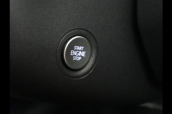 Volkswagen ID.3 First Plus 58 kWh | Stoel & stuurverwarming | Camera | Adaptive cruise | Sfeerverlichting | Carplay | Navigatie | Matrix LED | Parkeerhulp | Sfeerverlichting | Climate control