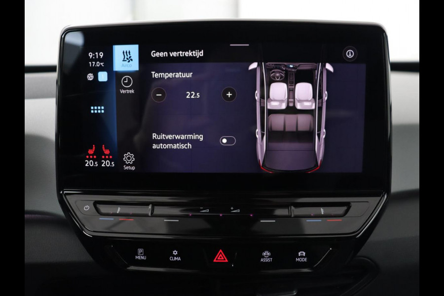 Volkswagen ID.3 First Plus 58 kWh | Stoel & stuurverwarming | Camera | Adaptive cruise | Sfeerverlichting | Carplay | Navigatie | Matrix LED | Parkeerhulp | Sfeerverlichting | Climate control