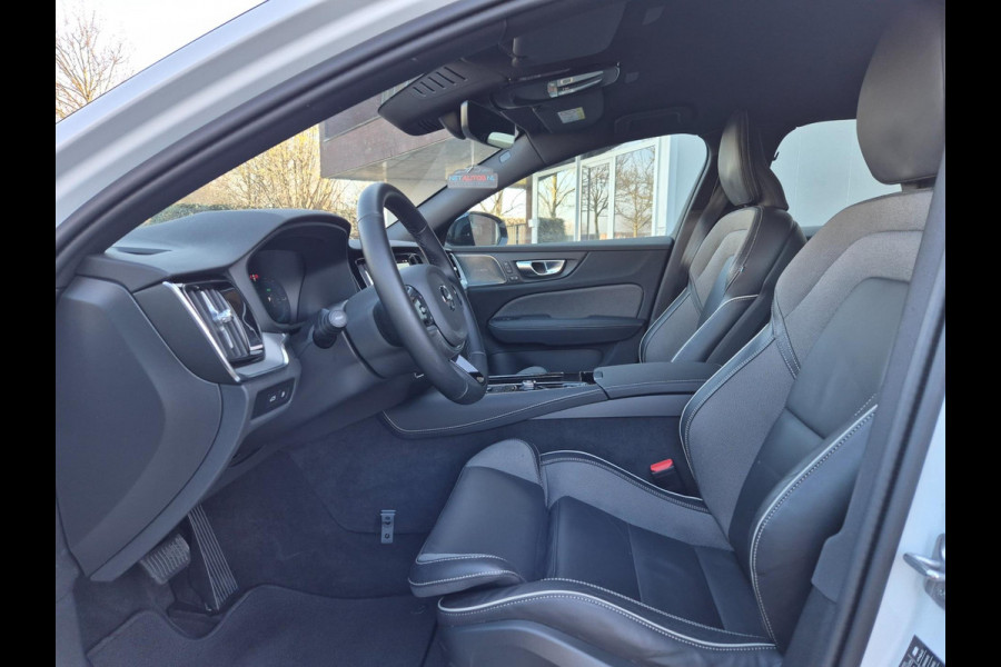 Volvo V60 2.0 T6 hybrid AWD Plus Dark 388PK KRISTAL Autopilot +70km Hyrbride BTW Volle optielijst Adaptieve cruise control CarPlay