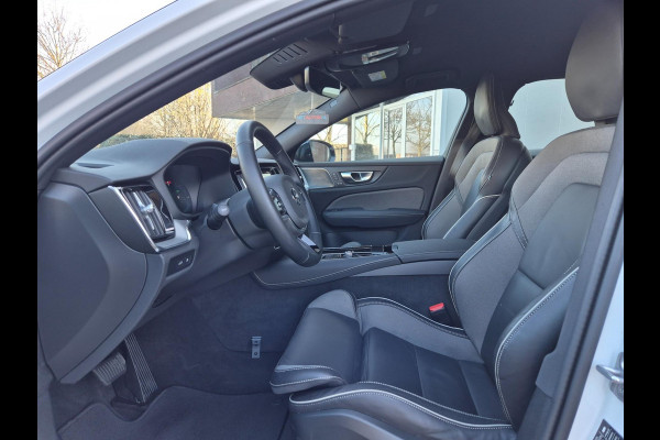Volvo V60 2.0 T6 hybrid AWD Plus Dark 388PK KRISTAL Autopilot +70km Hyrbride BTW Volle optielijst Adaptieve cruise control CarPlay