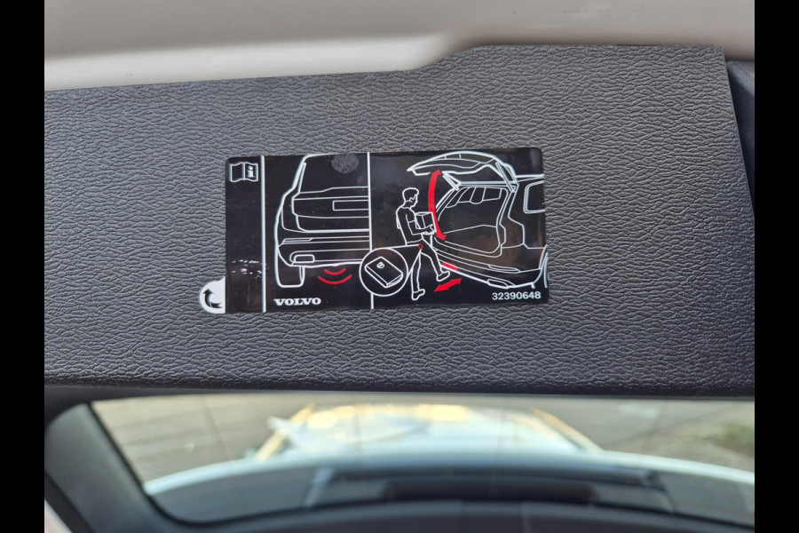 Volvo V60 2.0 T6 hybrid AWD Plus Dark 388PK KRISTAL Autopilot +70km Hyrbride BTW Volle optielijst Adaptieve cruise control CarPlay