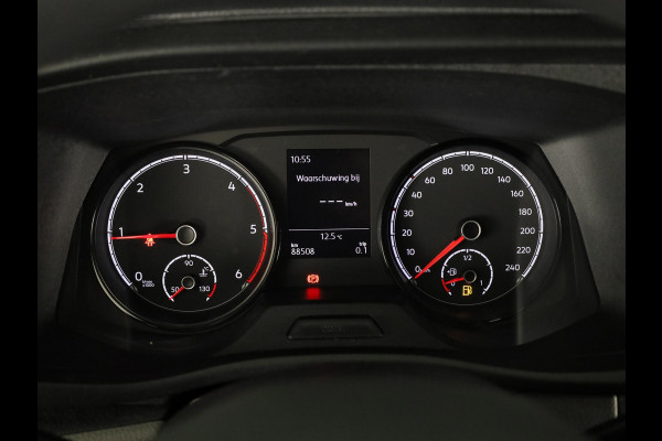 Volkswagen Transporter 2.0 TDI L2H1 32 110 pk | Navigatie via App | Trekhaak | Parkeersensoren achter | Cruise control |