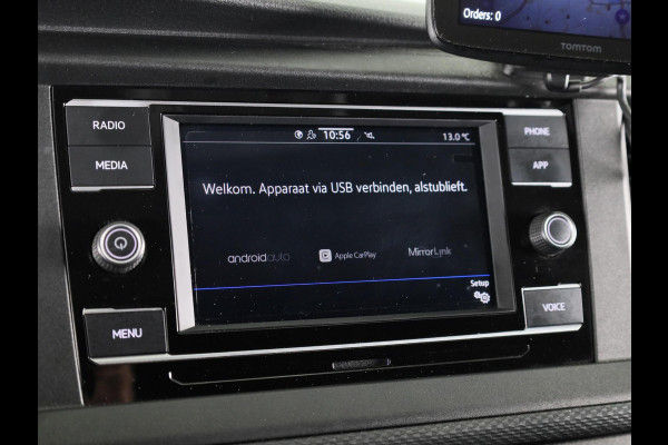 Volkswagen Transporter 2.0 TDI L2H1 32 110 pk | Navigatie via App | Trekhaak | Parkeersensoren achter | Cruise control |
