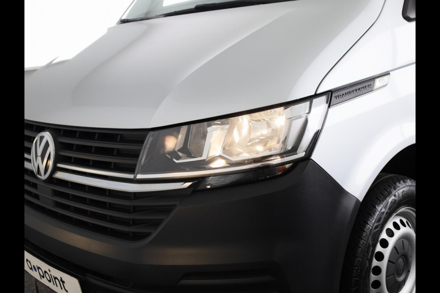 Volkswagen Transporter 2.0 TDI L2H1 32 110 pk | Navigatie via App | Trekhaak | Parkeersensoren achter | Cruise control |