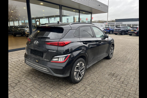 Hyundai KONA ELECTRIC Comfort 64 kWh | Stoelverwarming | Camera |  Audio-navigatiesysteem | Automatische airconditioning