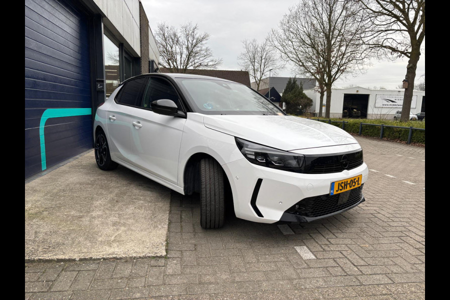 Opel Corsa 1.2 Turbo Hybrid GS Camera, Licht metalen velgen, zwart dak, Armsteun
