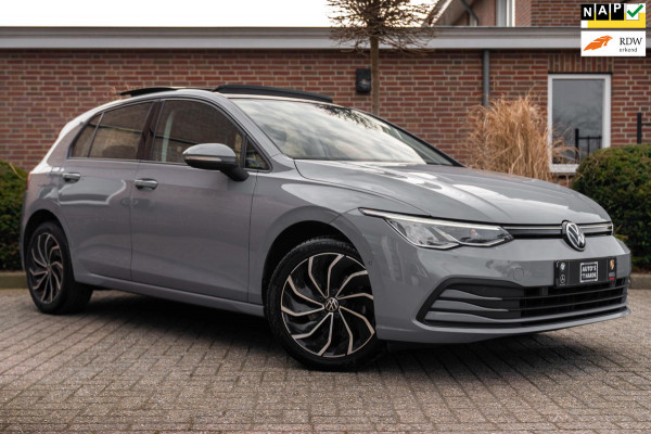 Volkswagen Golf 1.0 TSI Life 110 PK 1e Eig Adaptive Pano Sfeerverl. LED 17''