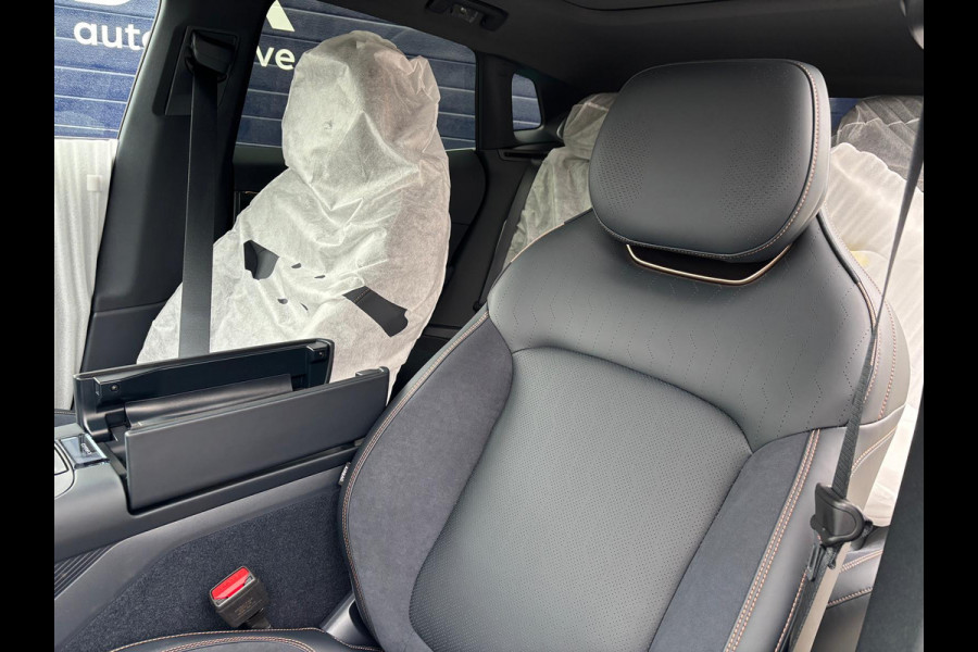 Lynk & Co 08 1.5 More NIEUW MODEL Panoramadak, Camera's, Harman / Kardon geluid installatie