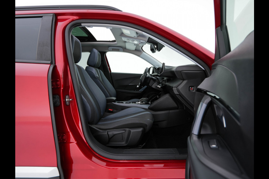 Peugeot e-2008 EV Allure 50 kWh [ 3-Fase ] {SOH-84%} (INCL-BTW) *PANO | LEATHER-FABRIC | FULL-LED | SPORT-SEATS | DIGI-COCKPIT | CAMERA | KEYLESS | PRIVACY-GLASS | DAB+ | NAVI-FULLMAP | ECC | CARPLAY | LANE-ASSIST | PDC | CRUISE | 17''ALU*