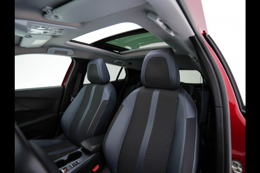 Peugeot e-2008 EV Allure 50 kWh [ 3-Fase ] {SOH-84%} (INCL-BTW) *PANO | LEATHER-FABRIC | FULL-LED | SPORT-SEATS | DIGI-COCKPIT | CAMERA | KEYLESS | PRIVACY-GLASS | DAB+ | NAVI-FULLMAP | ECC | CARPLAY | LANE-ASSIST | PDC | CRUISE | 17''ALU*